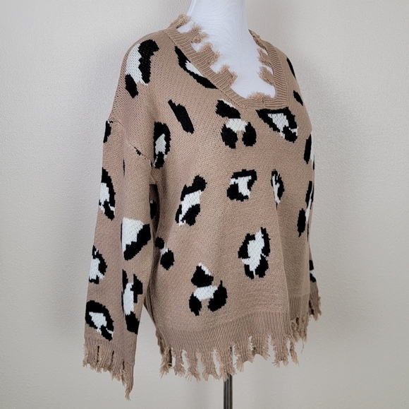 Entro Distressed Leopard Oversized Sweater S - Picture 6 of 7